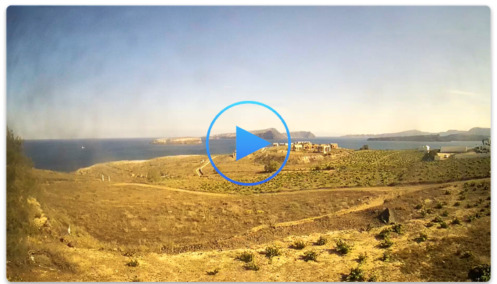 Веб-камера Санторини. Вид на остров Тирасия (Island of Thirassia)