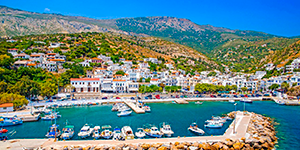Греция. Порт Агиос Кирикос (Agios Kirikos) на острове Икария